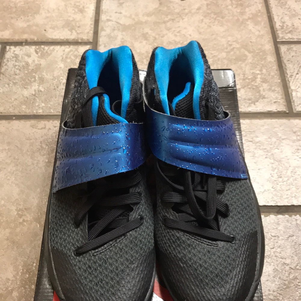 Kyrie 2 Rainy Days